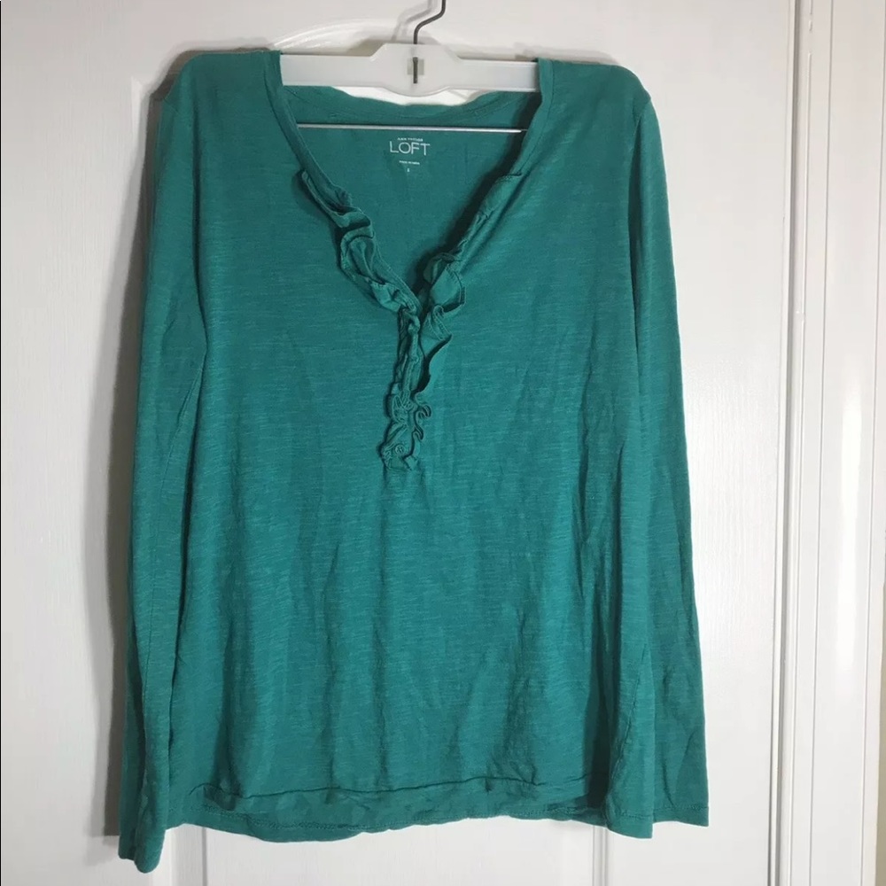 ❌SOLD Ann Taylor Loft Small Green Long Sleeve Ruff